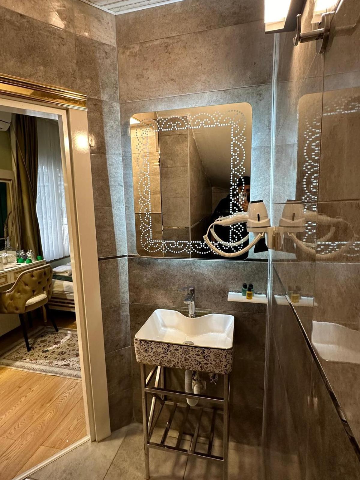 Whitemoon Hotel Suites Taksim 이스탄불 외부 사진